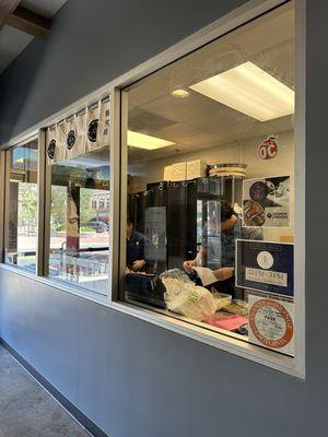 4th street market store front