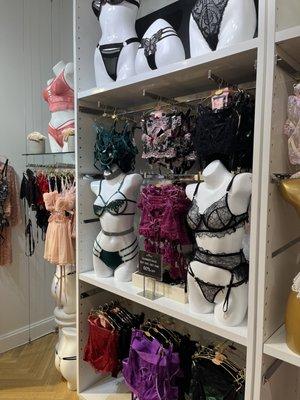 Lingerie @ Belle Forme