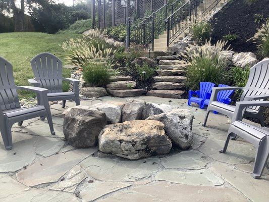 Natural stones        fire pit