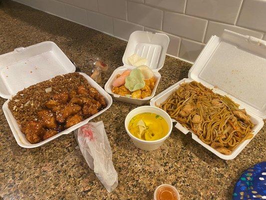 Sesame chicken, chicken lo mein, bang bang shrimp app, spring rolls, wonton soup