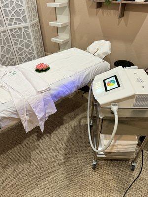 This is our Cryoskin treatment room. Comfortable, quiet, private and peaceful!