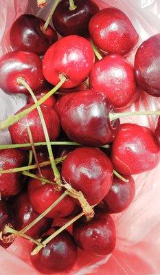 Sale - Cherries $2.49 per lb!!