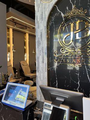 JB Nails & Spa