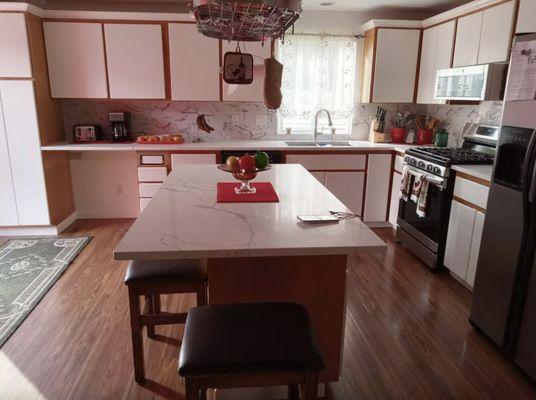 New Backsplash + Countertops for this Kitchen