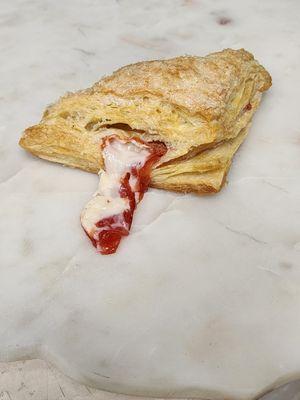 Guava Cheeze turnover