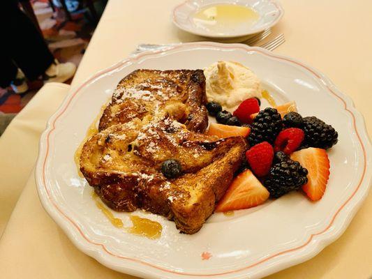 Sant Ambroeus French Toast