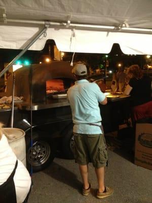 Mobile oven can be set-up in numerous locations and creates a unique and intimate atmosphere