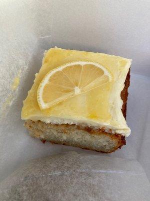 Gluten free lemon yogurt cake