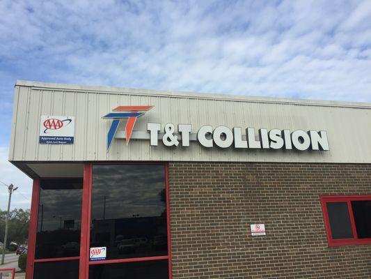 T&T Collision Center is here to get you back on the road. Call us today!