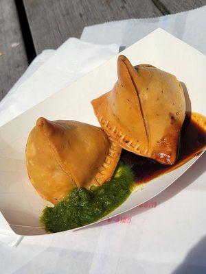 Paneer samosa and chicken samosa