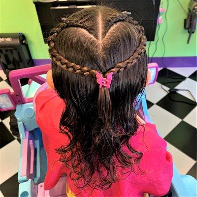 Get a special braid at Sharkey's!