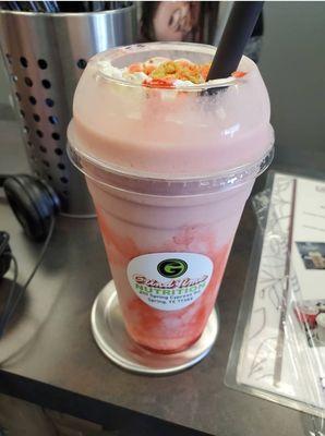 Strawberry Cheese Cake Shake (it was filled to the top)