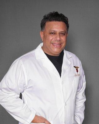 Manu Dave Kacker, DDS