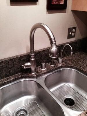 Kohler Vinnata faucet and sink from efaucets.