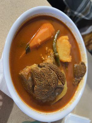 Caldo de Res