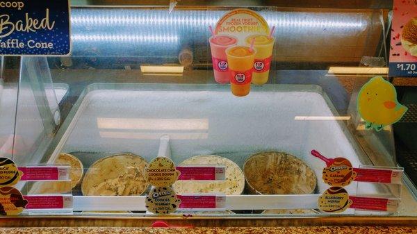 the famous Baskin-Robbins window choose what you want.. now you can see all the calories