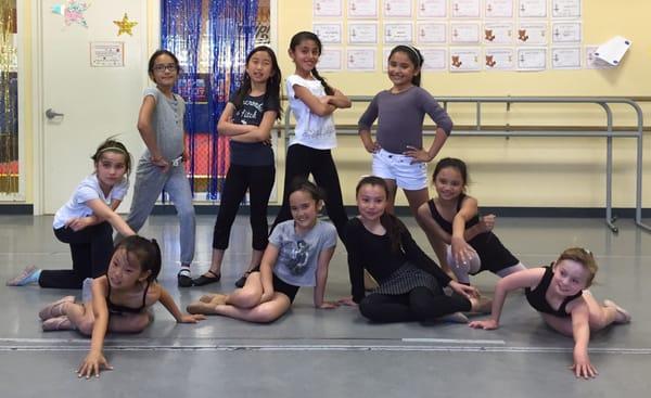 Girls from the jazz class.