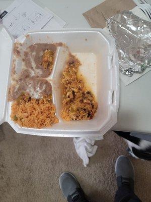 Sad excuse of a portion and ita aupposed to be juevos con chorizo not coming back . Amd it was delivery