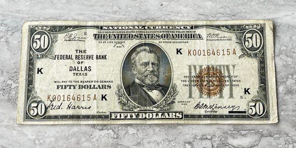 At American Rare Coin & Gold, we specialize in buying rare and collectible US paper currency from the public.