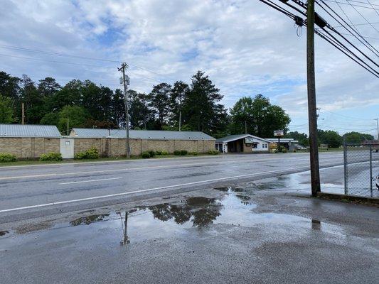 Liberty Motel across street