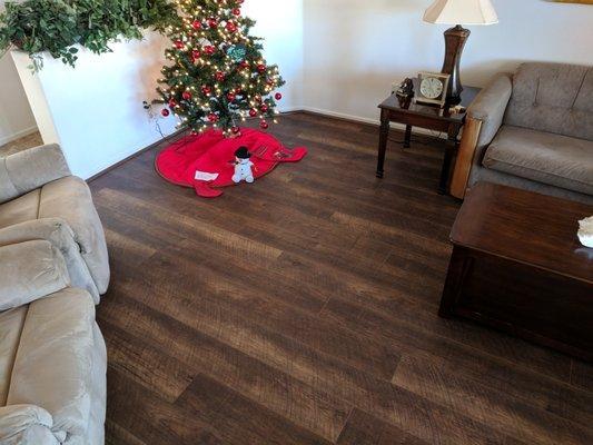 Luxury Vinyl Plank flooring installed in Surprise, AZ by Encore Floors - Hickory