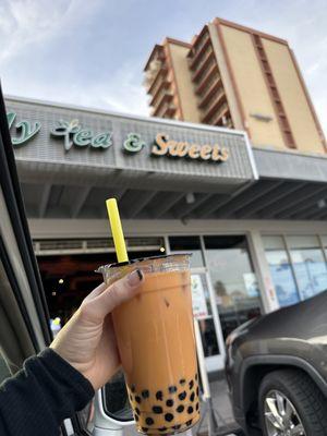 Almond milk Thai boba