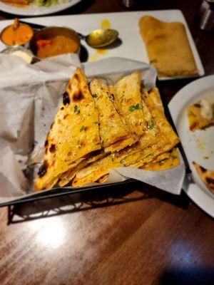 Garlic Cheese Naan, Masala Dosa