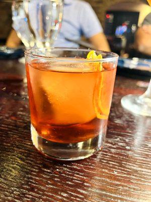 Smokey Negroni - some sweet vermouth - 3.5/5