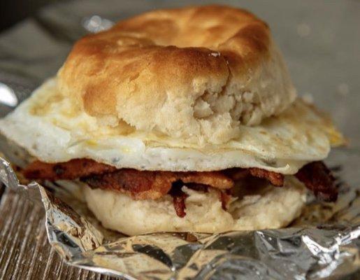 Egg and bacon biscuit