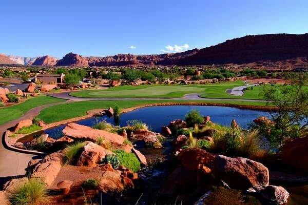 Entrada Water Feature