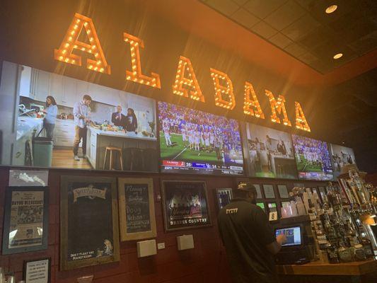 Joining the locals to watch Alabama crush Kentucky.