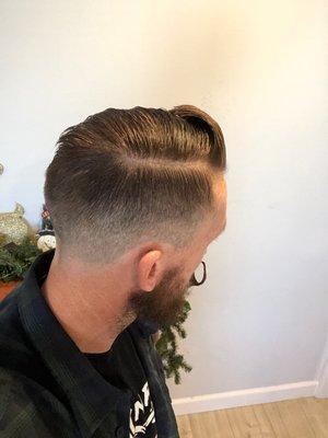 See for yourself! Great fade, took the right amount of the top, and gave me that nice hard part!