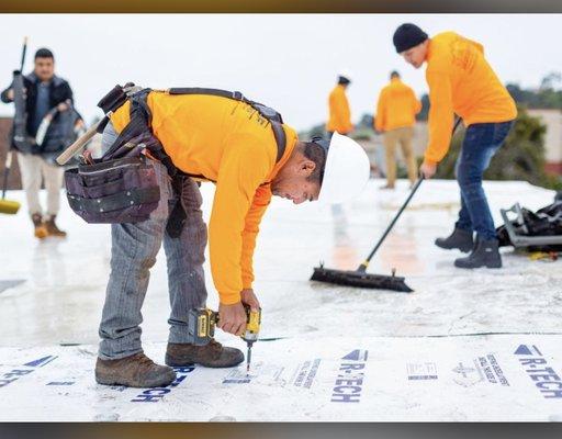 New flat roof installation