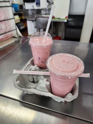 Strawberry yogurt  and strawberry water