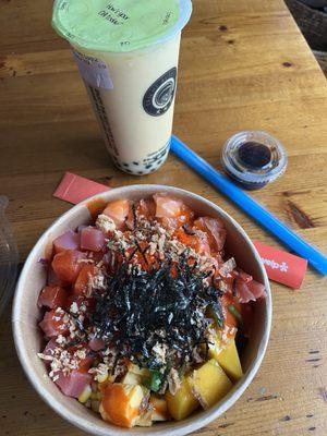 Free meal thanks to the Yelp Elite event! Delicious poke bowl & mango bubble tea