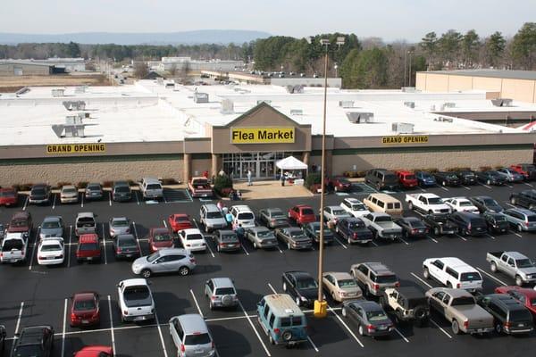 North Georgia and Chattanooga area's largest Flea Market attraction