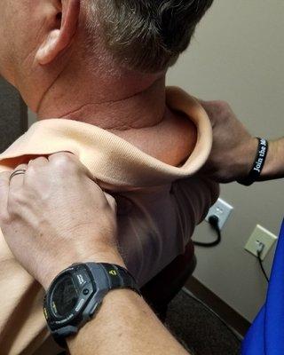 Chiropractic Care may help with neck and upper back pain!