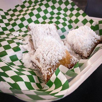 Yummo Beignets.