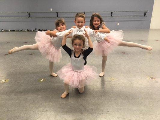 We can't wait to see these dancers on stage at Recital!!