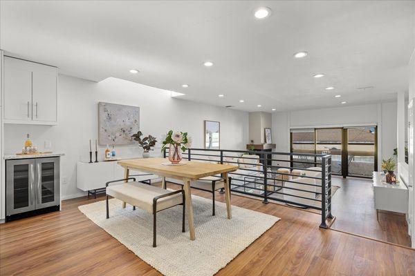 3958 Bentley Ave #2, Culver City SOLD for $231k over asking price! Represented sellers. Remodeled three story townhome.