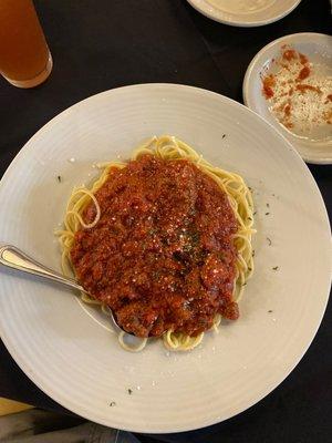 Spaghetti w/ Meat Sauce