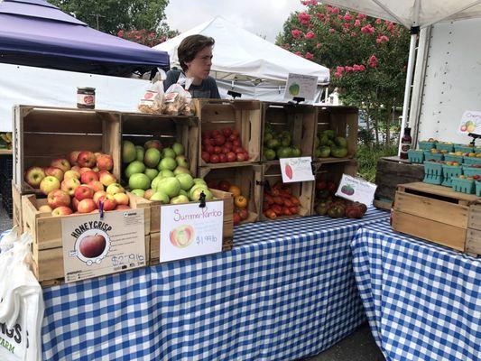 Apples and tomatoes from Three Springs Fruit Farm.