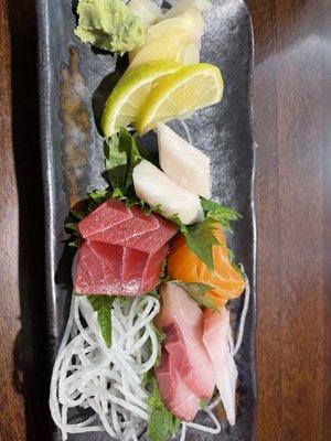 Sashimi plate