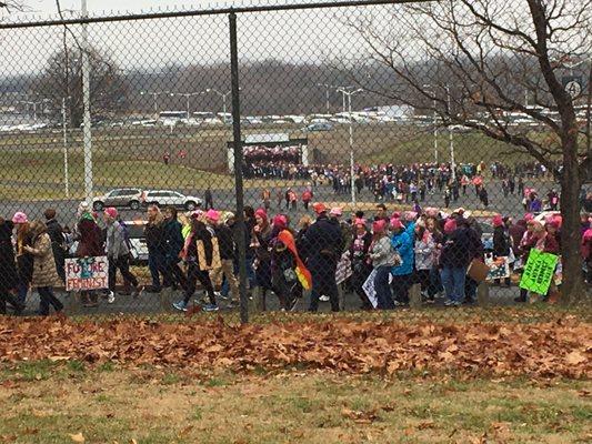 Thousands of protesters exiting their Rally Buses to head towards Women's March in Washington 2017