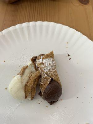 Vanilla and Chocolate cannoli! Made fresh and so delicious.