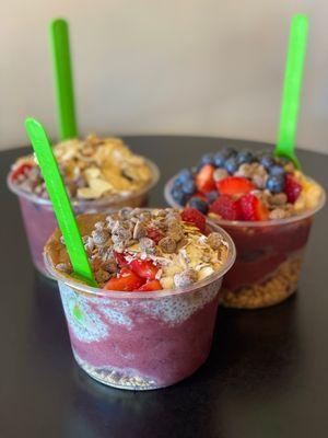 Customized Açaí Bowls.