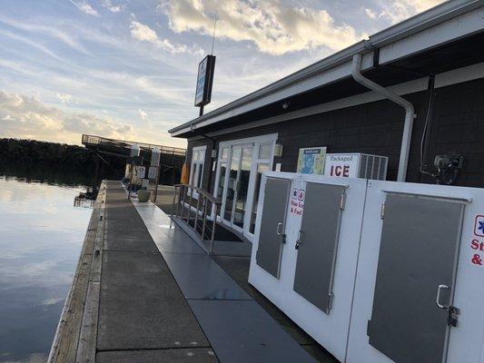 Little store by the fueling area