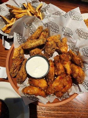 Lemon pepper & Sweet Thai Chili wings with ranch