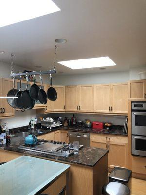 Kitchen Cabinet Before Painting