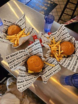 3 $8.5 reg Daley Burgers, 2 with fries. DELICIOUS!